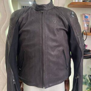 Men’s Perforated Leather Motorcycle Jacket Racing Style Black Biker Coat Size 50